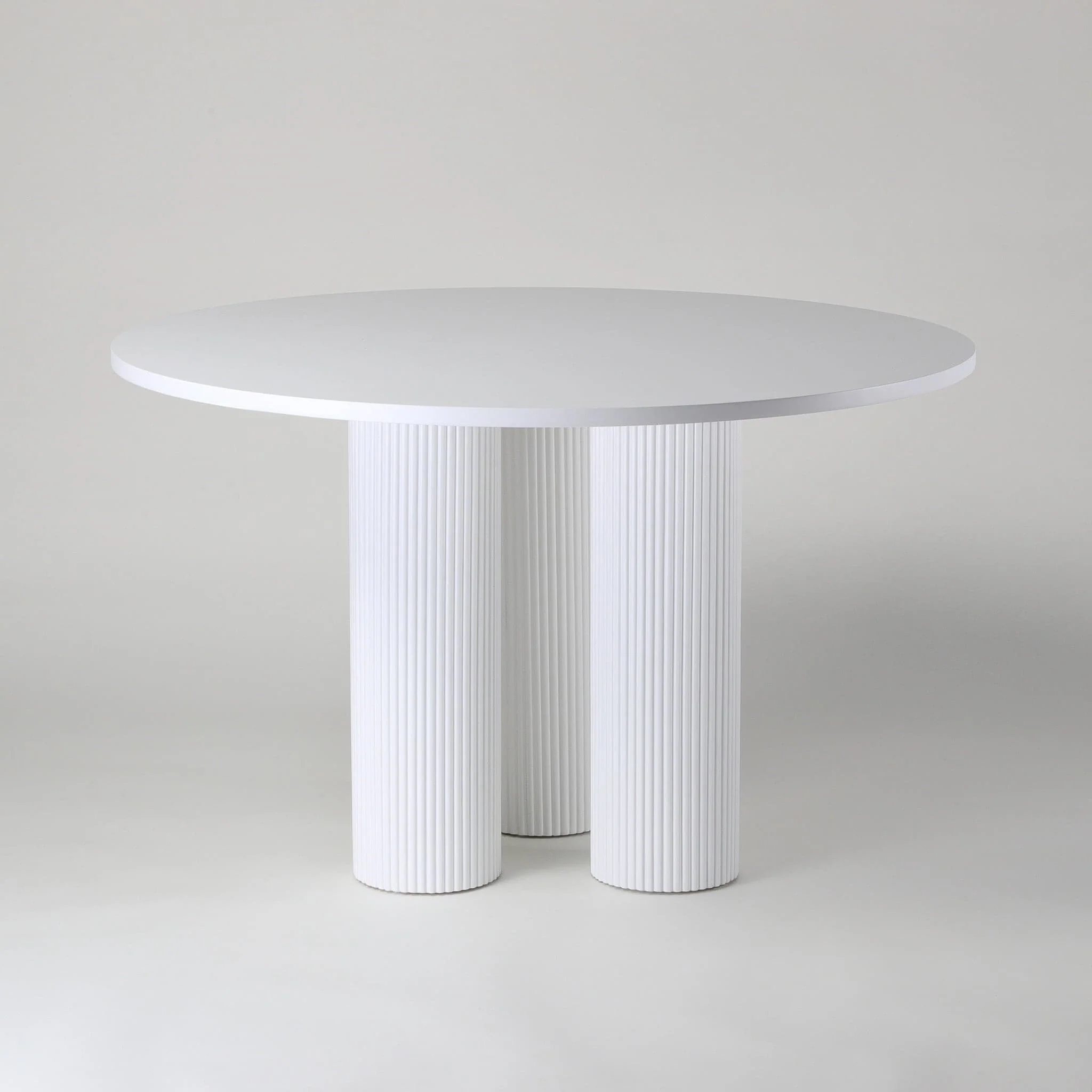 3 Pillar Dining Table - Image 8