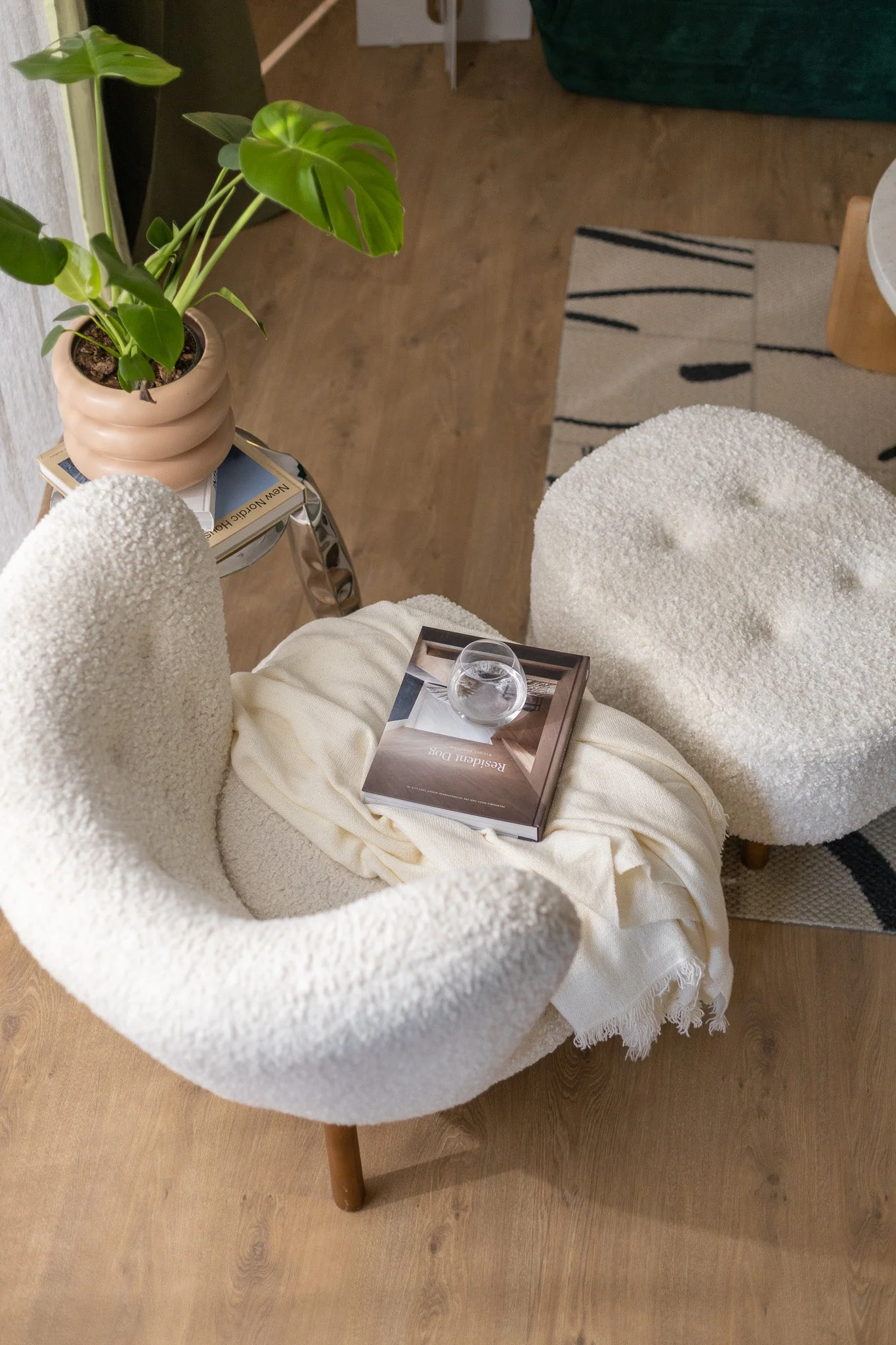 Agnes Wool Armchair - Short Hair - Image 10