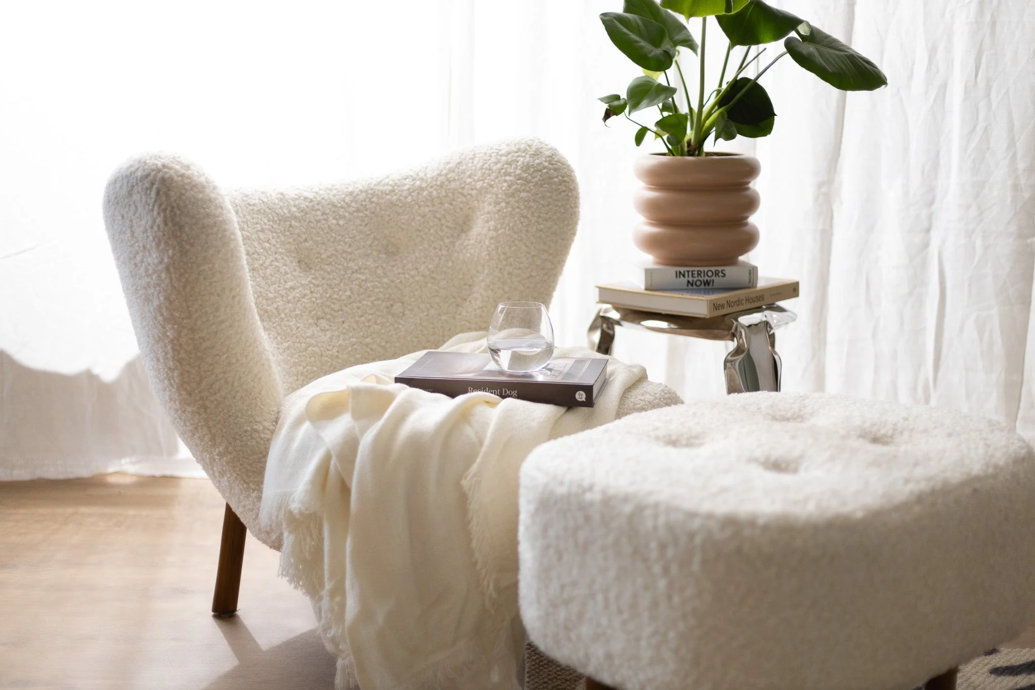 Agnes Wool Armchair - Short Hair - Image 8