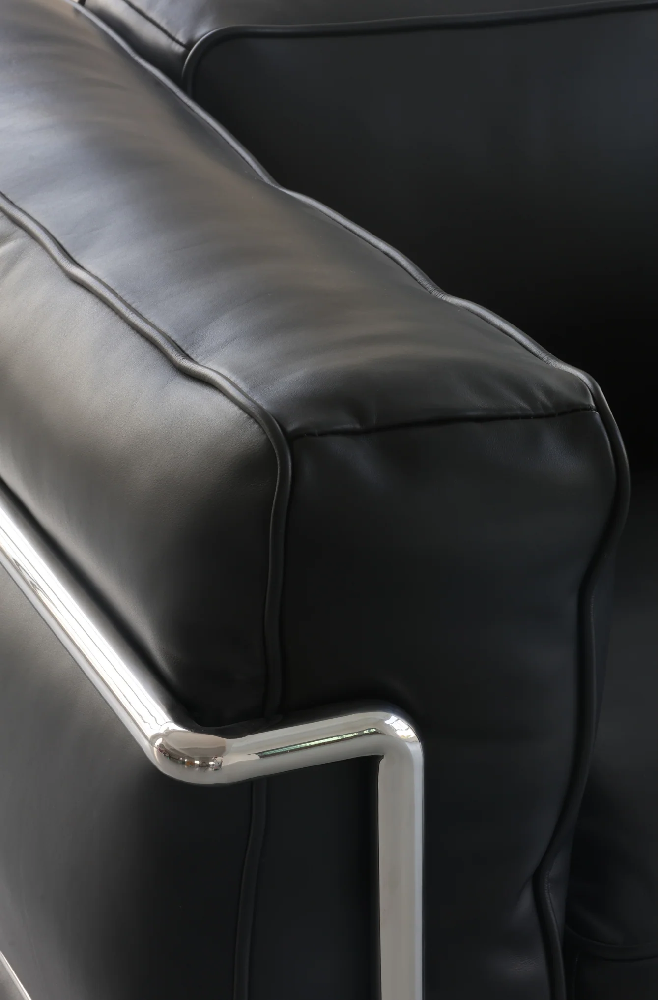 Bauhaus Steel Framed Sofa - Image 7