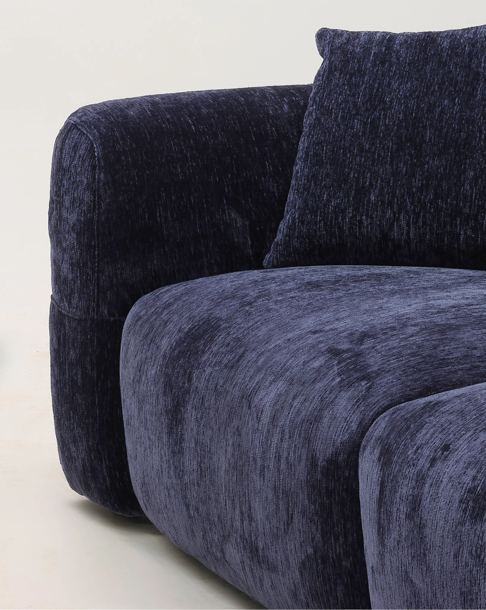 Bulb Sofa - Image 7