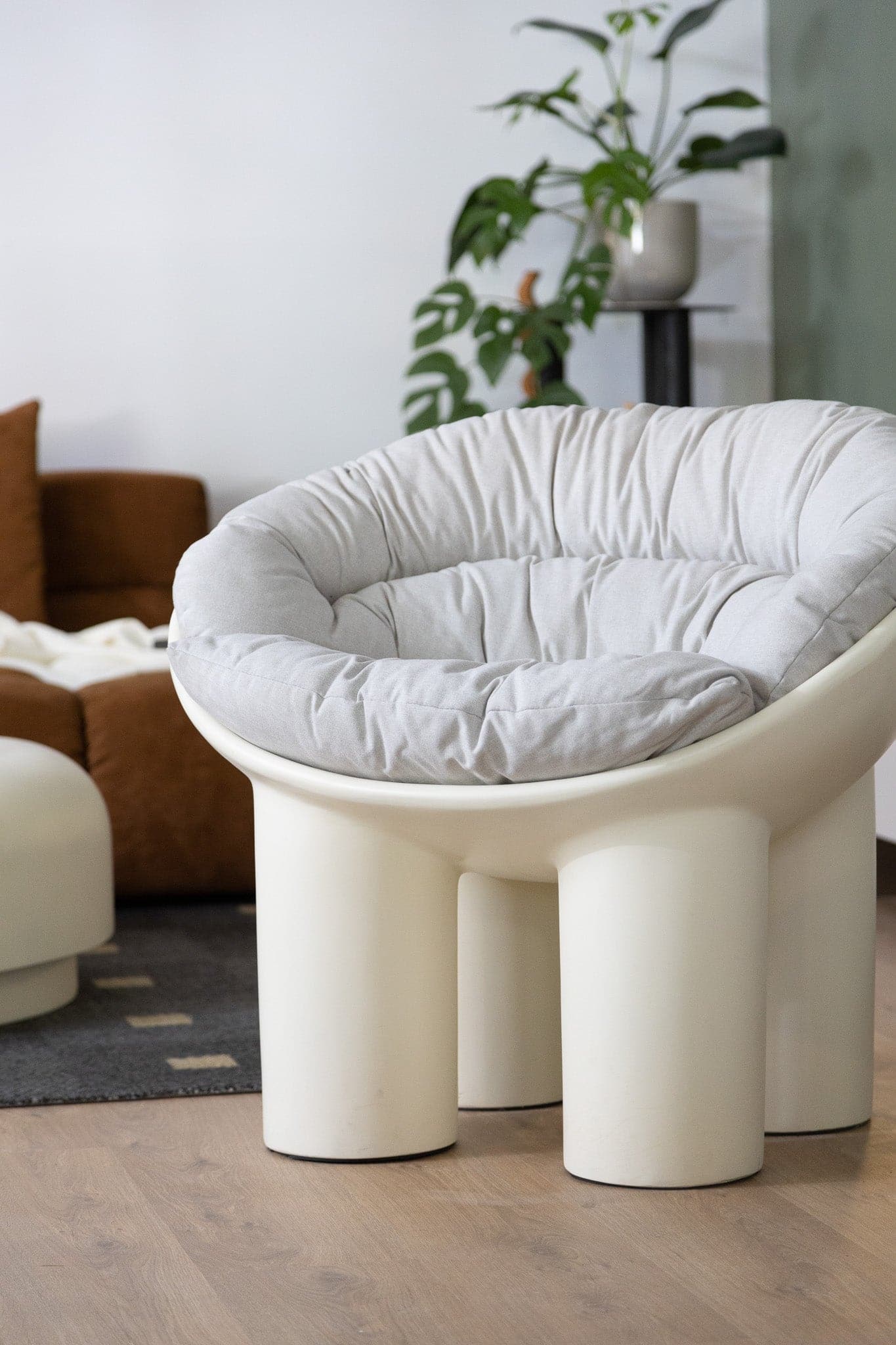 Chubby Series | Armchair | Fibreglass version - Image 17