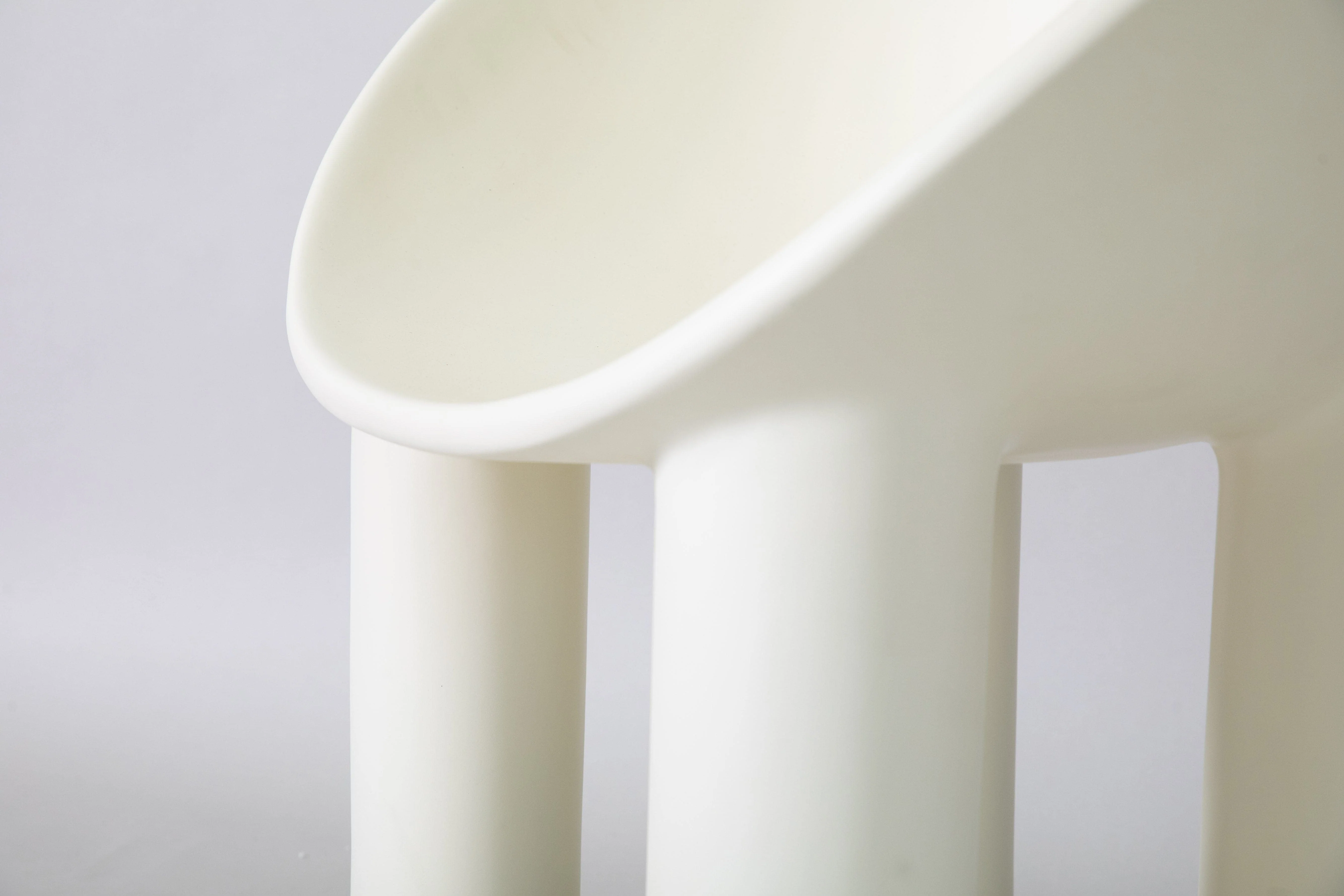 Chubby Series | Dining Chair | Fibreglass version - Image 14