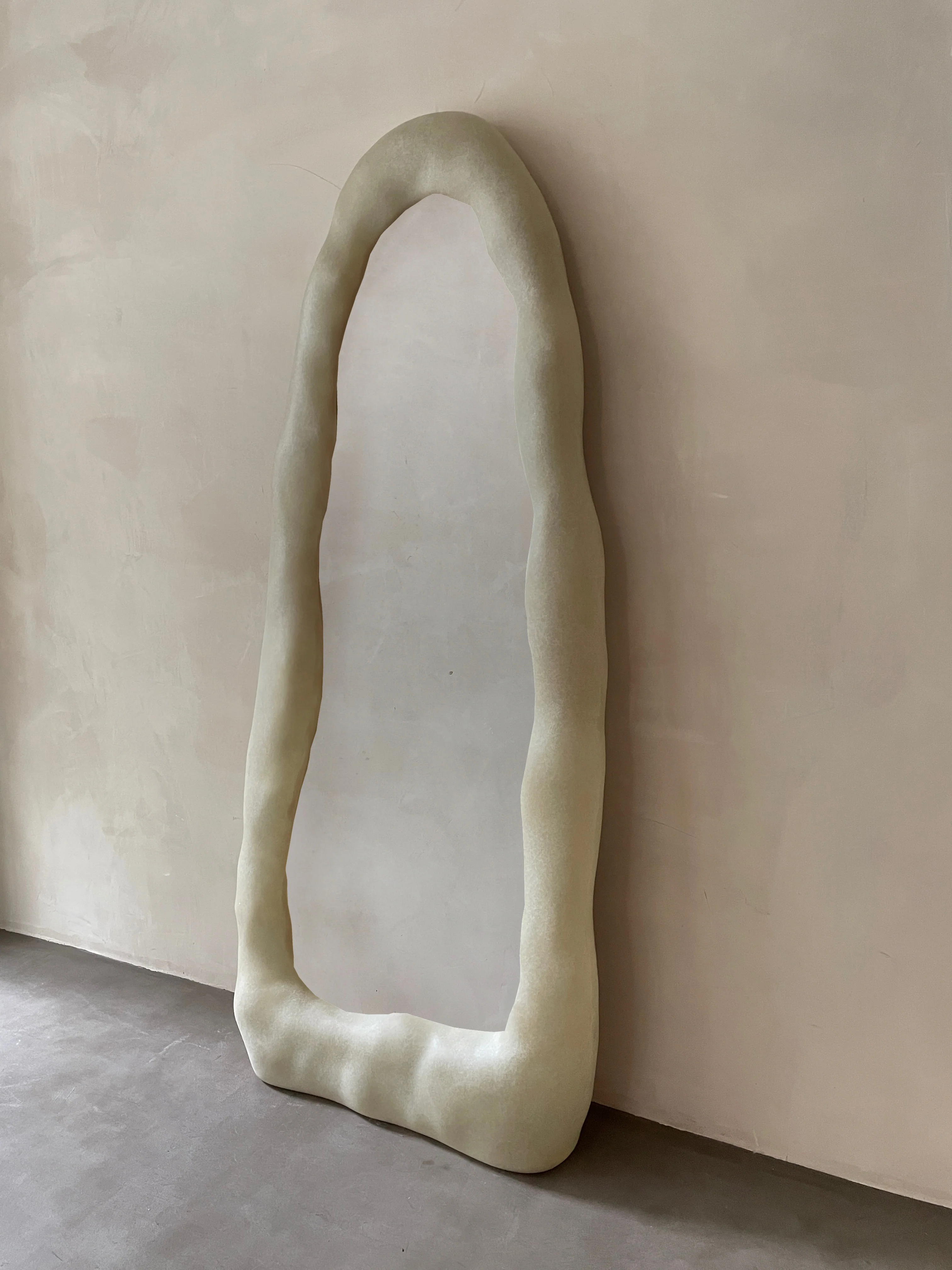 Kar Studio | Knead Mirror - Image 3