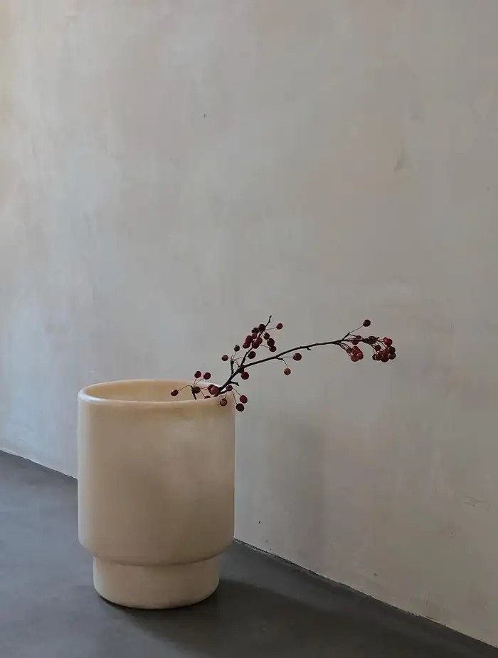 Kar Studio | Tong Vase/Bin - Image 3