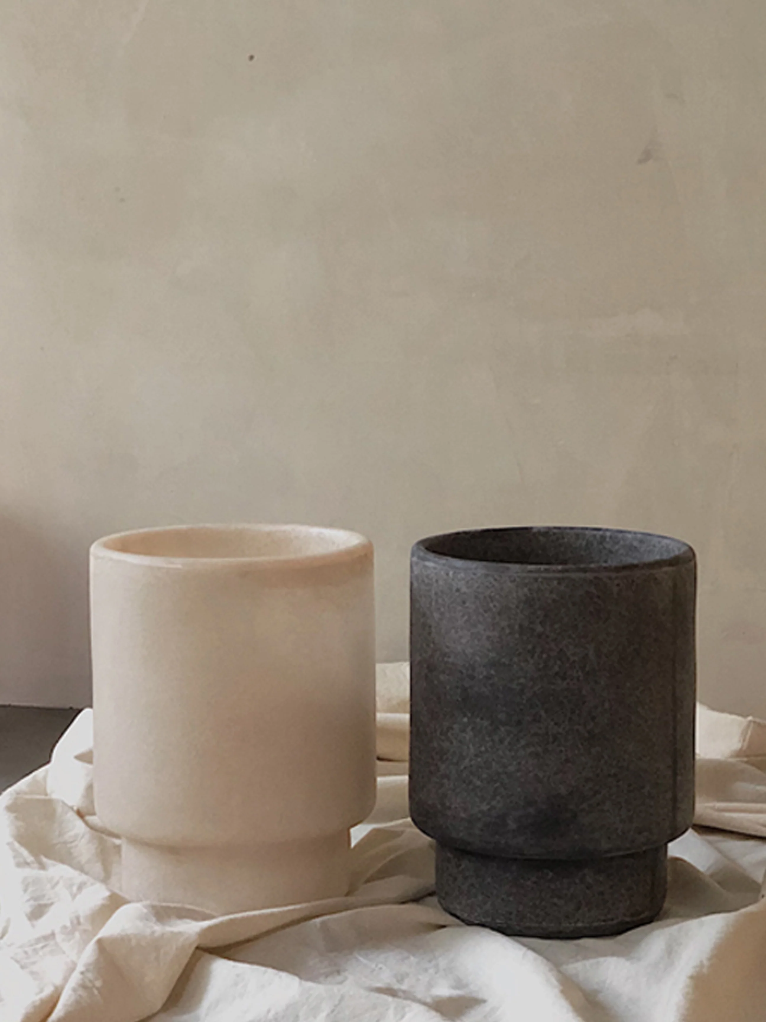 Kar Studio | Tong Vase/Bin - Image 4