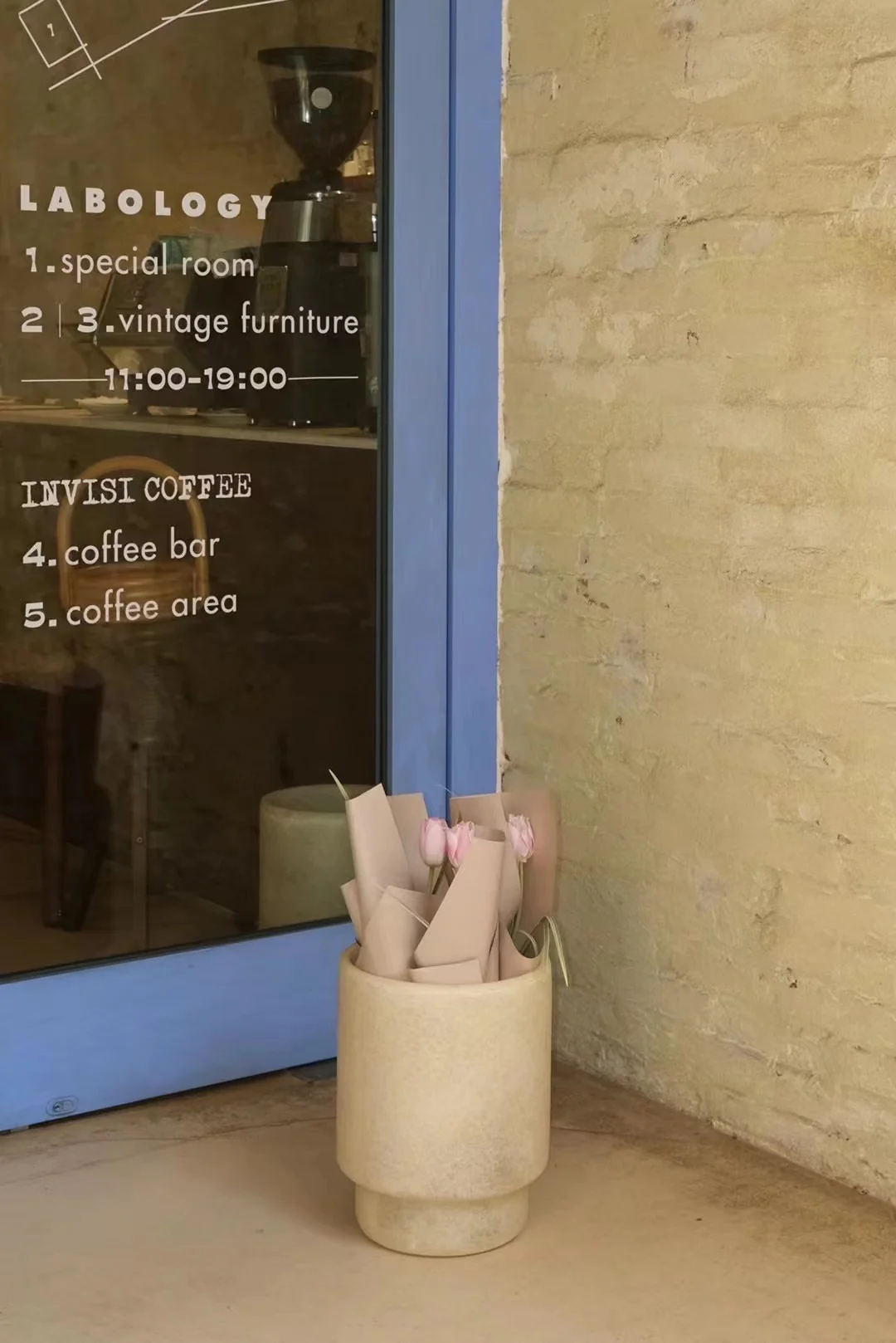 Kar Studio | Tong Vase/Bin - Image 5
