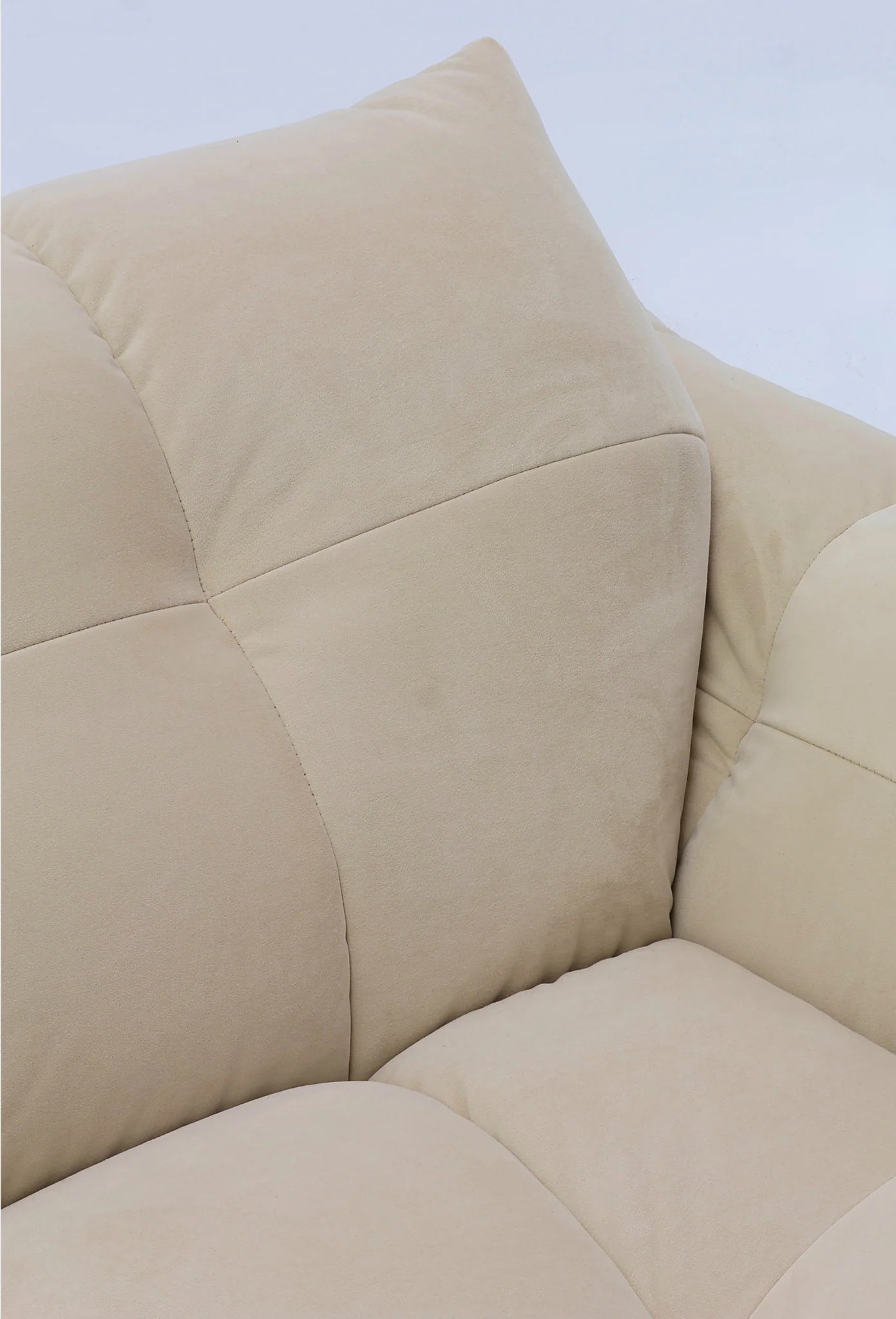 Lily Tufted Sofa - Image 8
