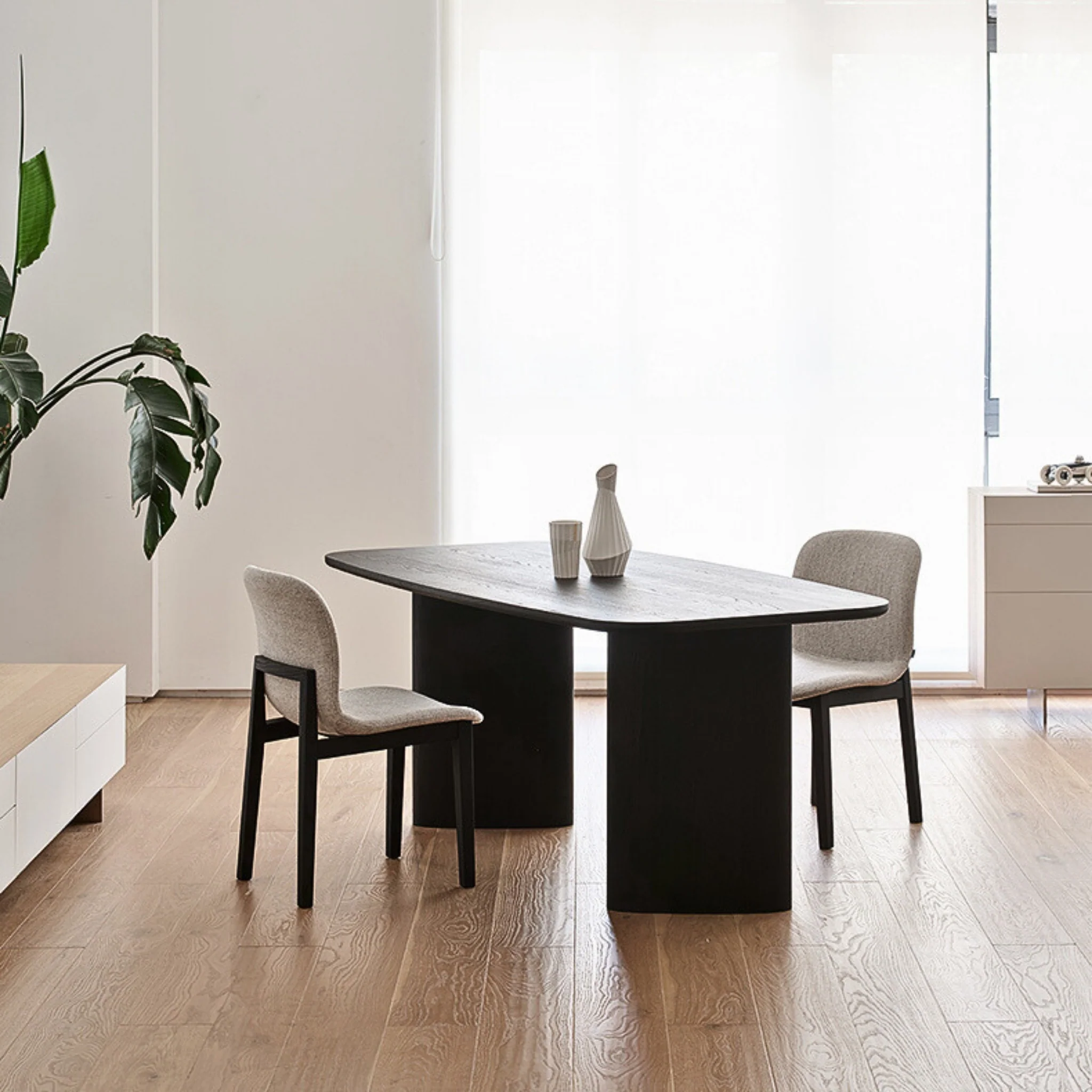 Nemo Dining Table - Image 2