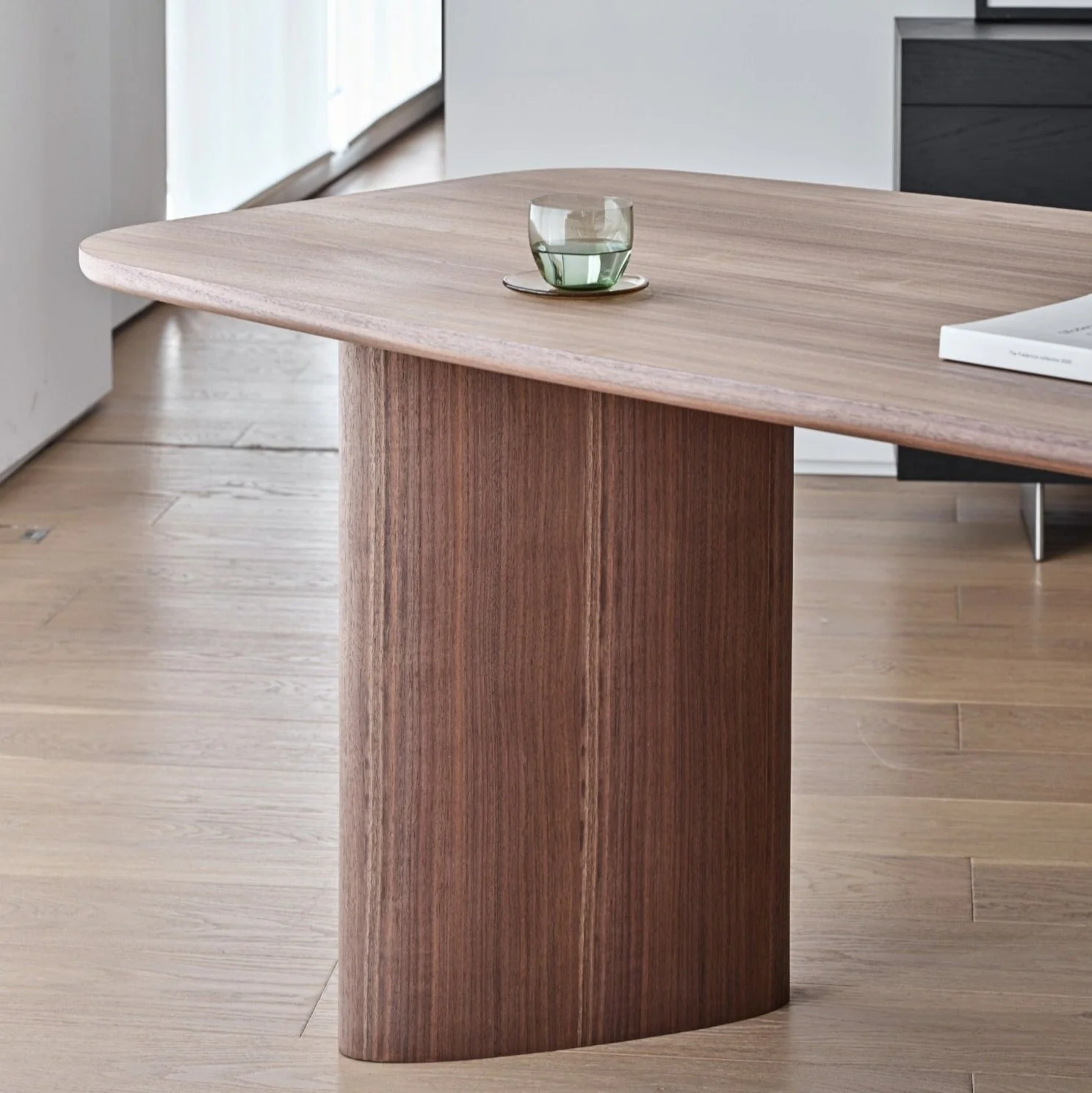 Nemo Dining Table - Image 5