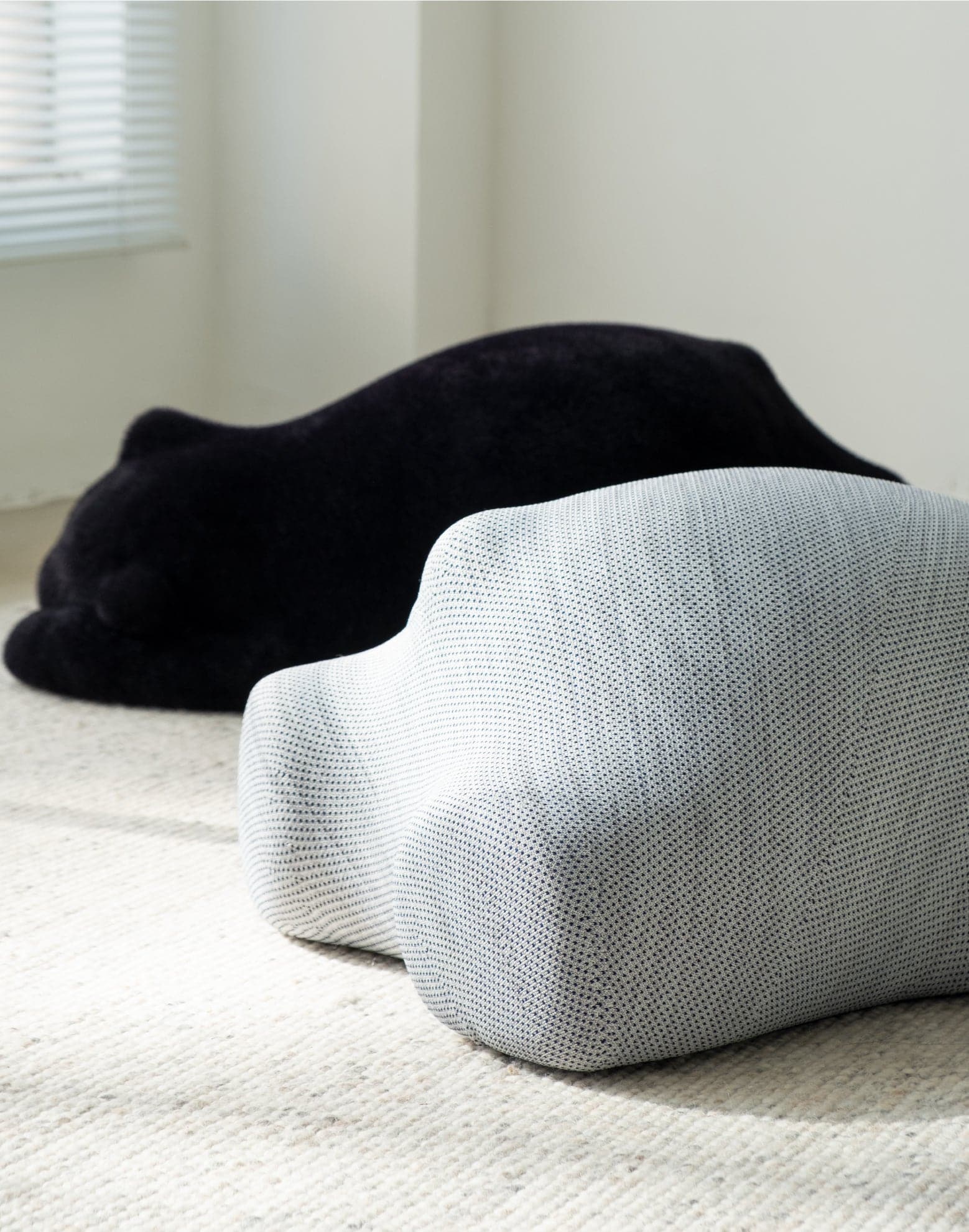 Ours Endormi Floor Cushion - Image 16