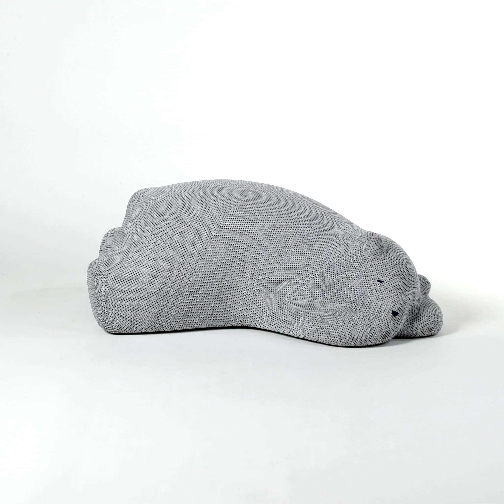 Ours Endormi Floor Cushion - Image 3