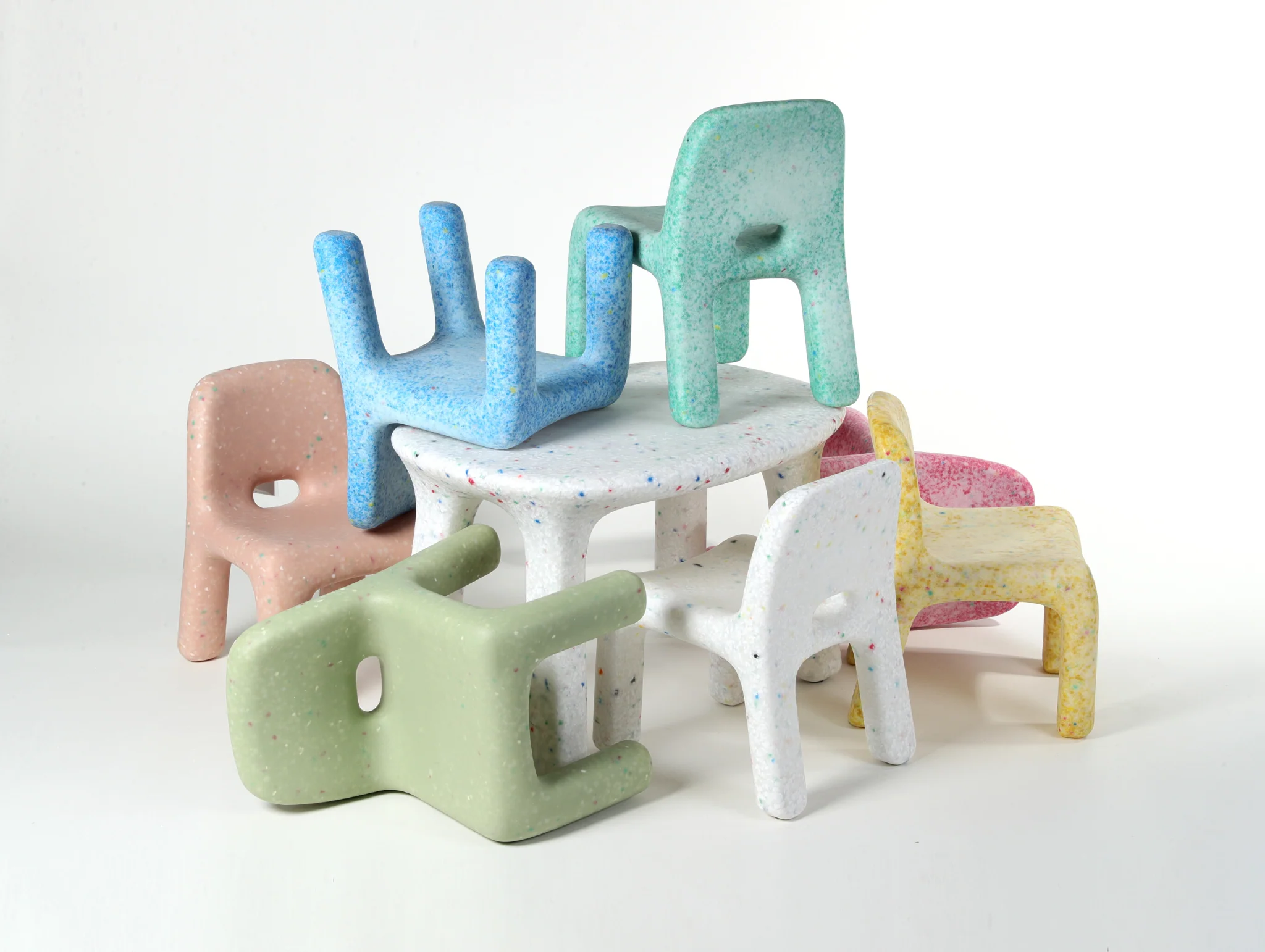 Outdoor Kid's Confetti Chair - Image 4