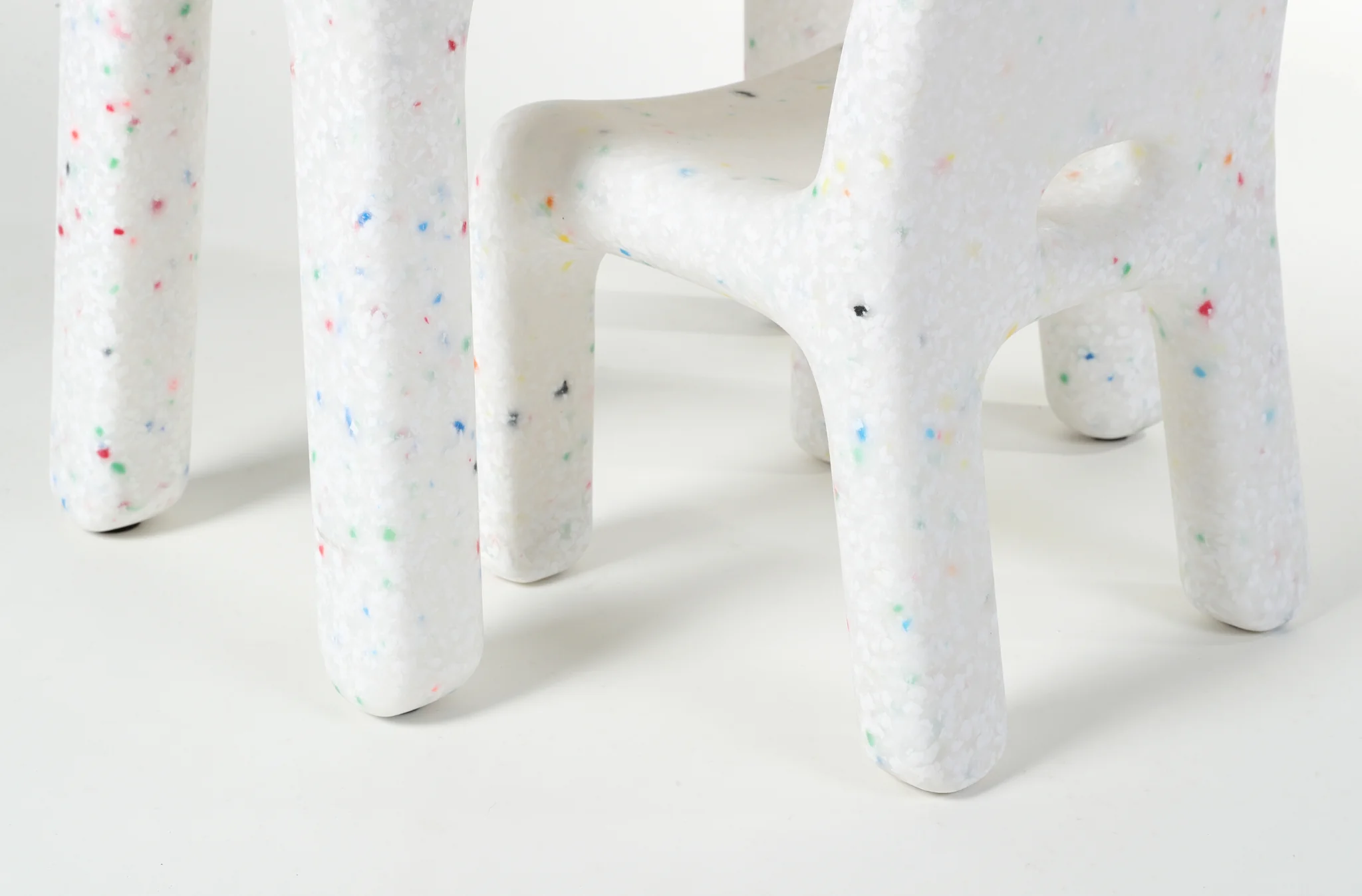 Outdoor Kid's Confetti Table - Image 11