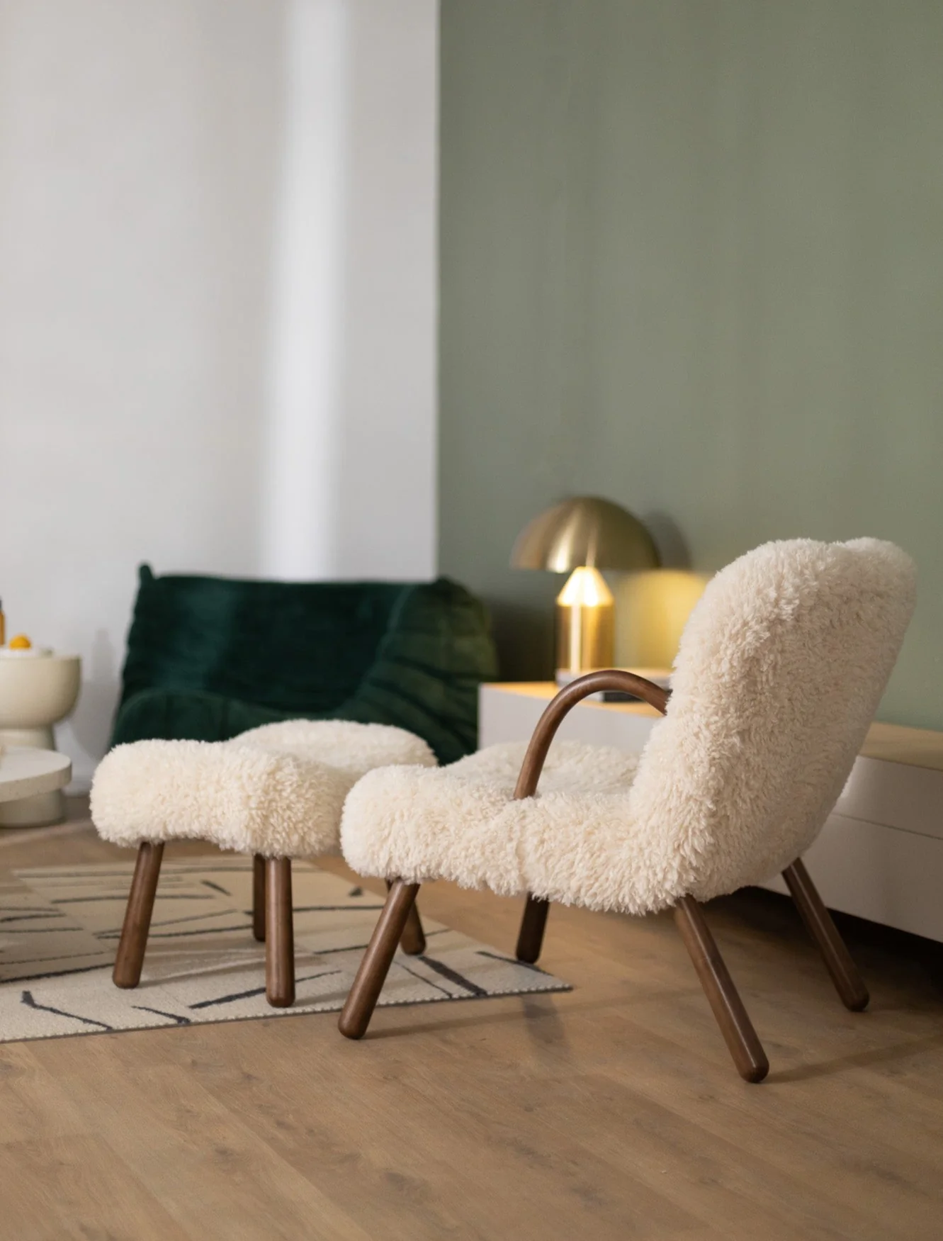 Palourde Lambswool Armchair - Image 14