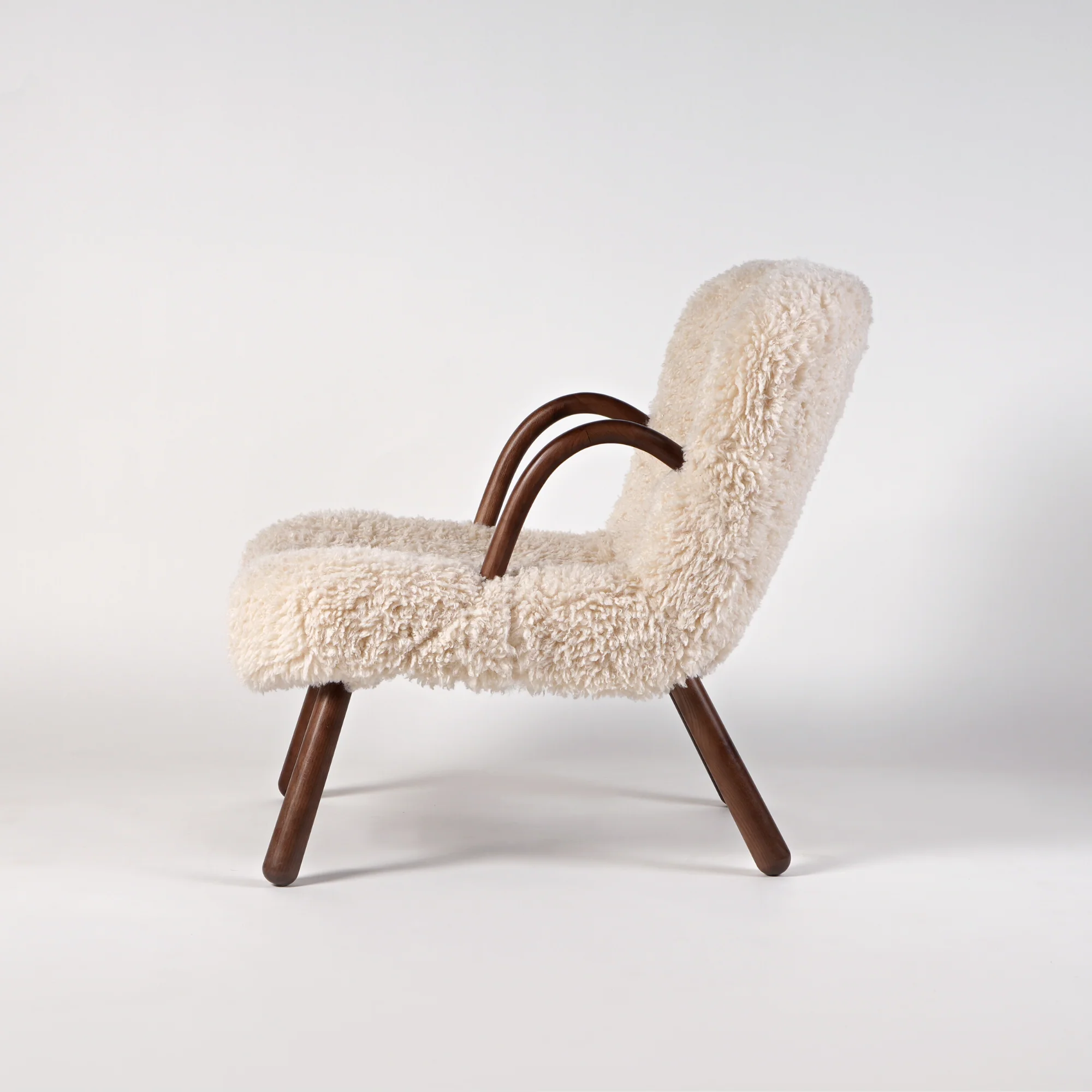 Palourde Lambswool Armchair - Image 8