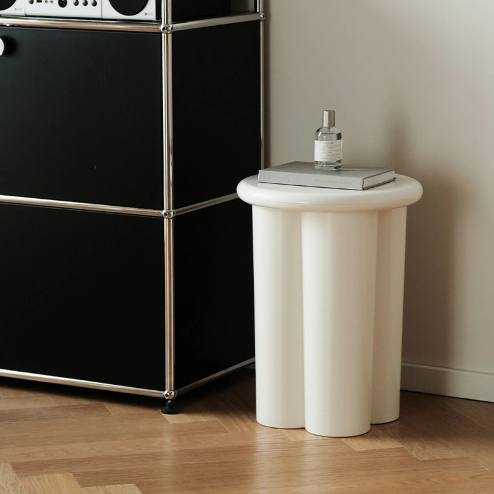 Retro Clover Side Table - Image 6