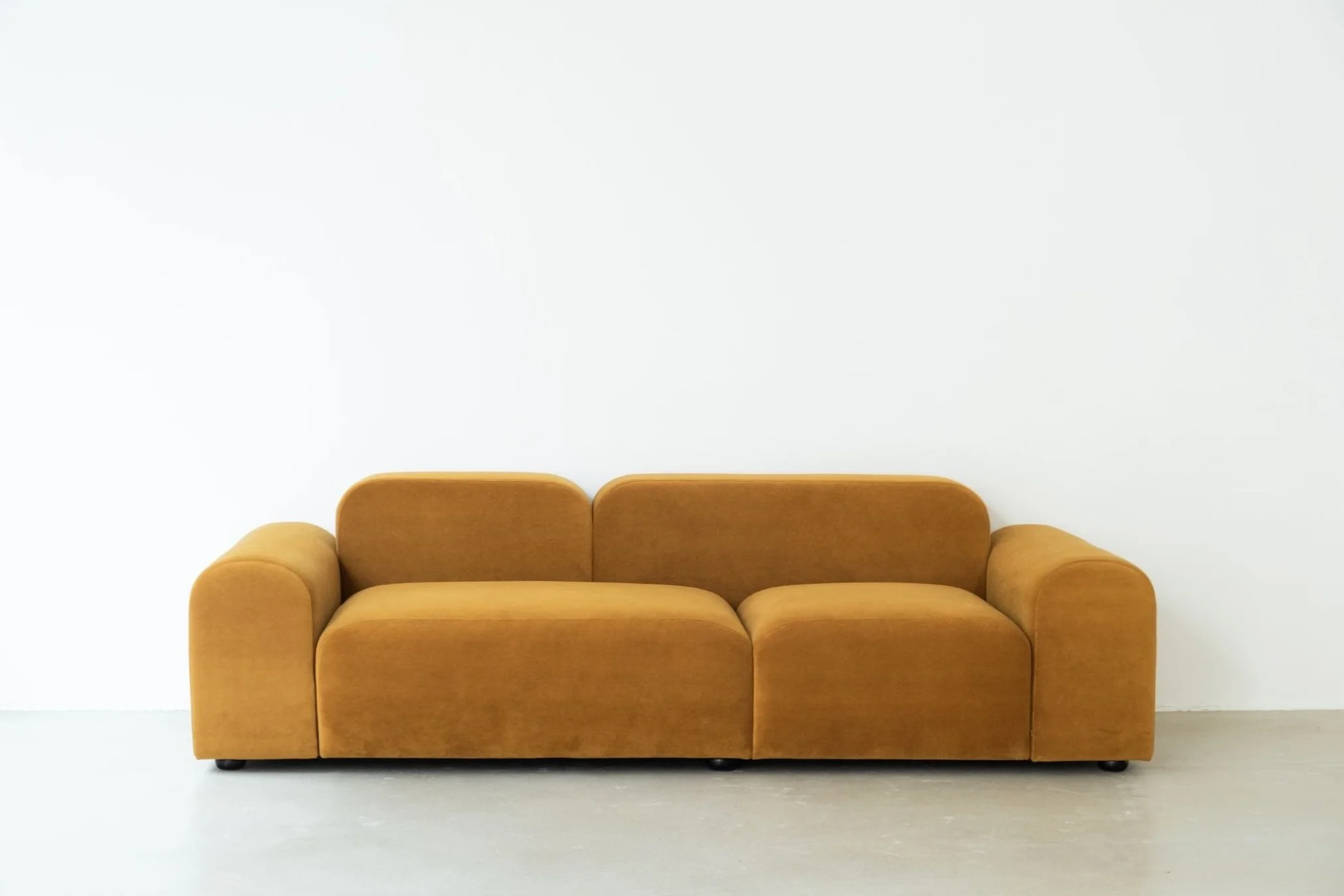 Roll Sofa - Image 11