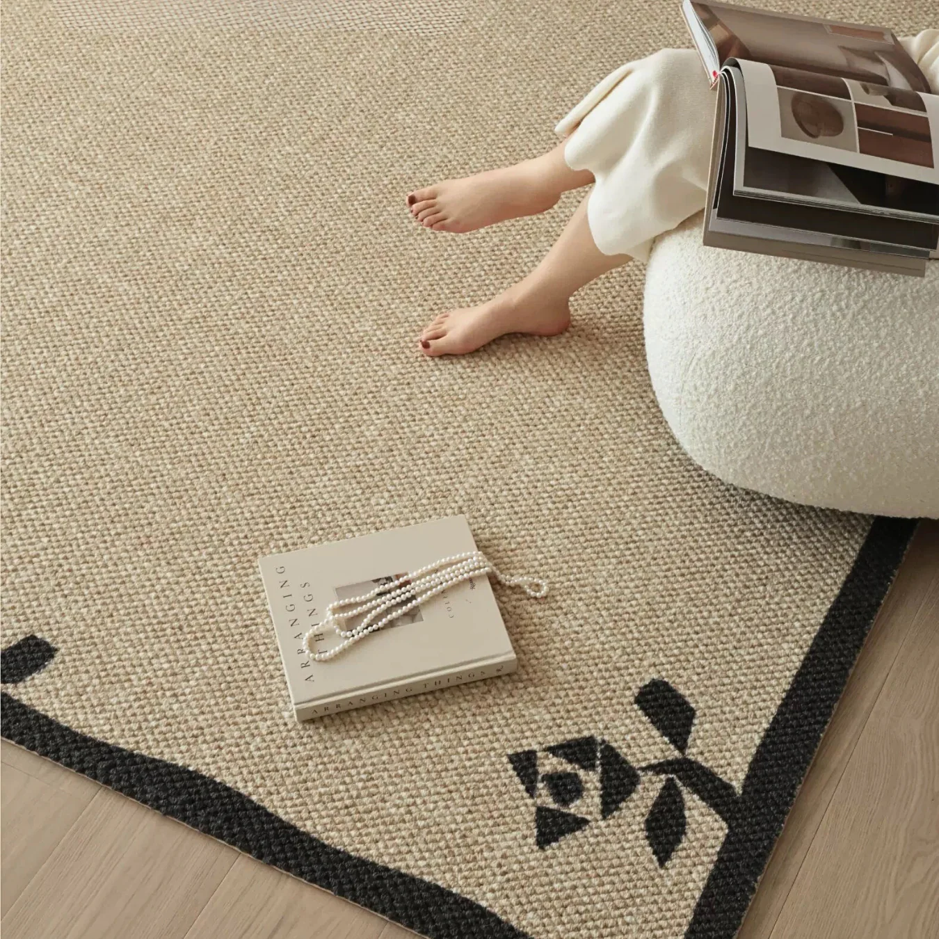 Rose Border Wool Rug - Image 4