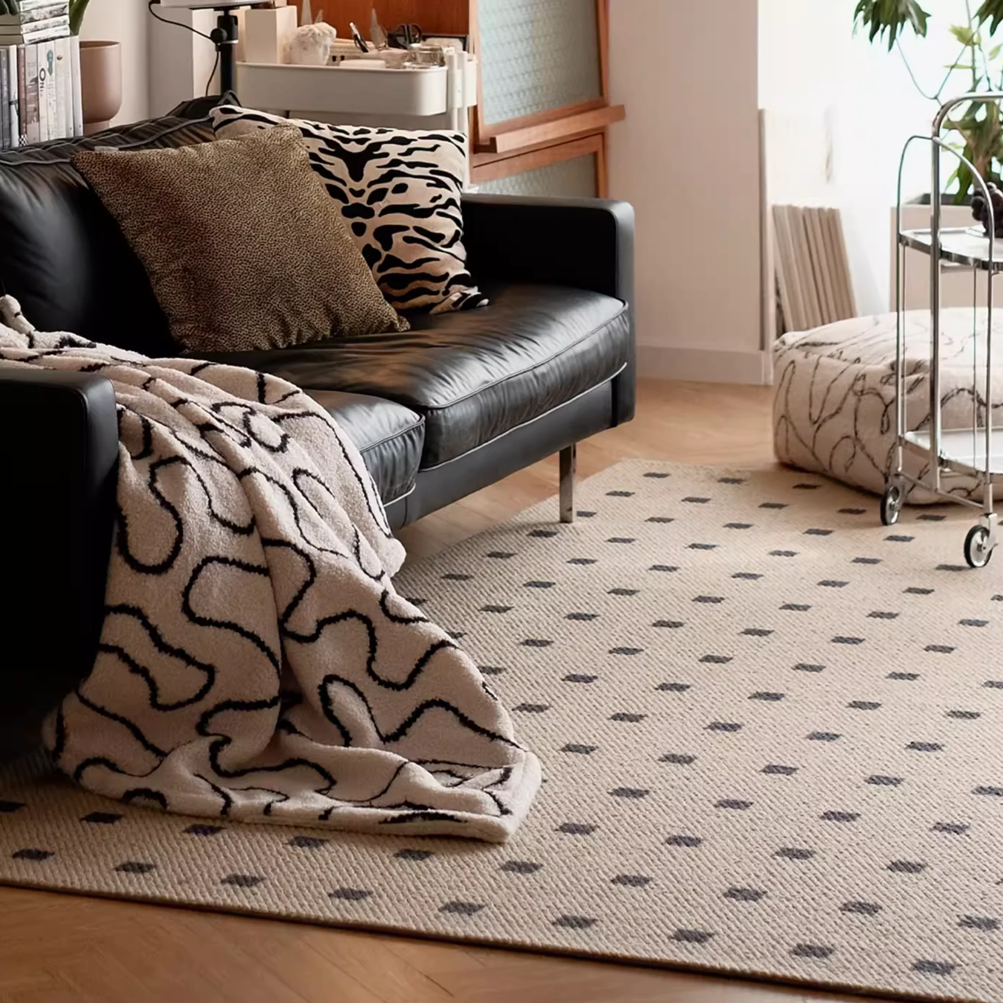 Structure Wool Rug - Image 3