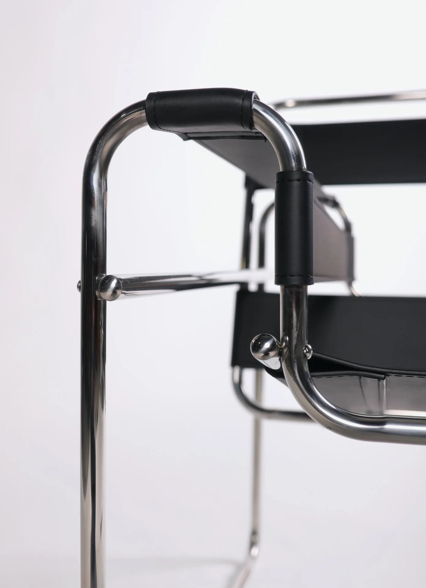 Vassily Leather and Metal Armchair - Image 7