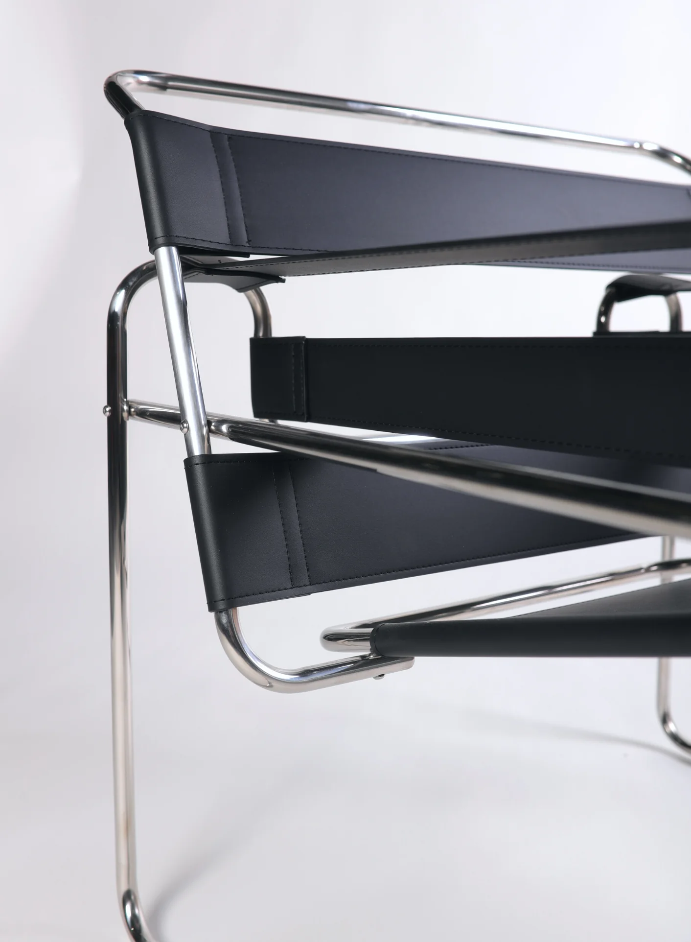 Vassily Leather and Metal Armchair - Image 9