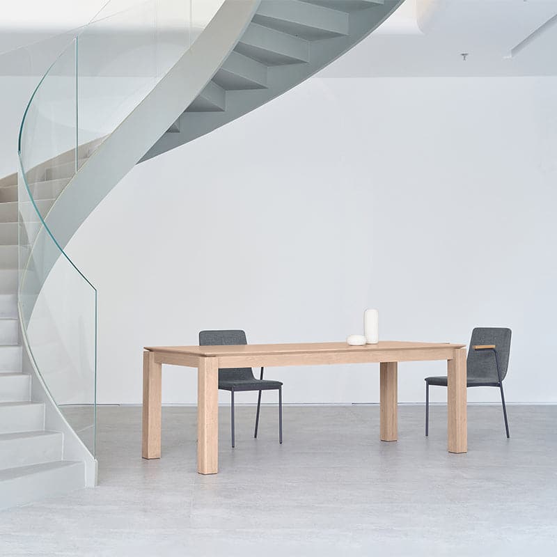 Vemb Dining Table - Image 3