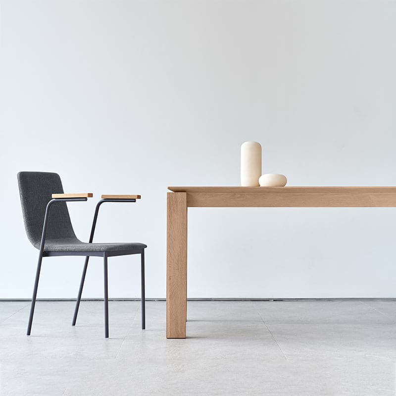 Vemb Dining Table - Image 4