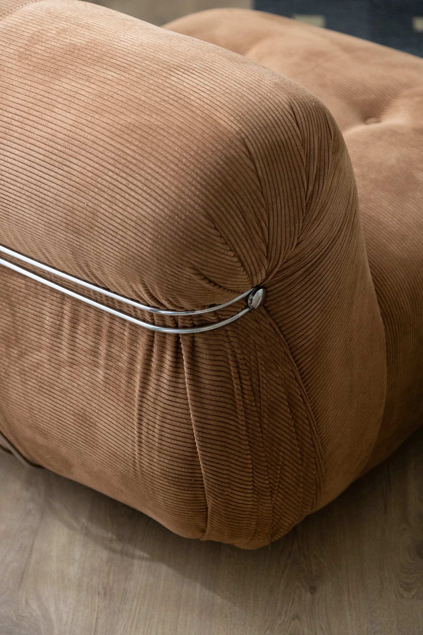 Verona Sofa - Image 19